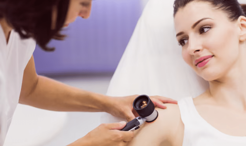 How Medical Dermatology Diagnoses Skin Conditions